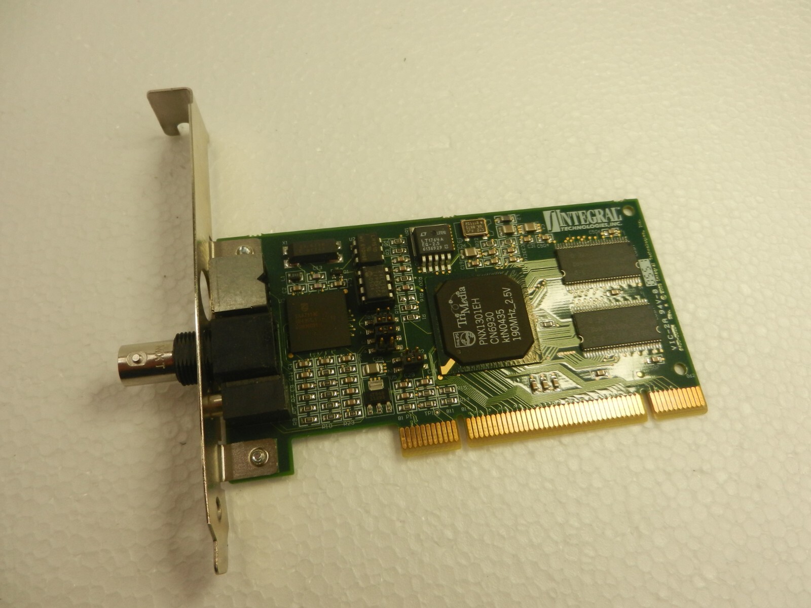 9400-00254 INTEGRAL S video BNC controller card PCI vic-2a