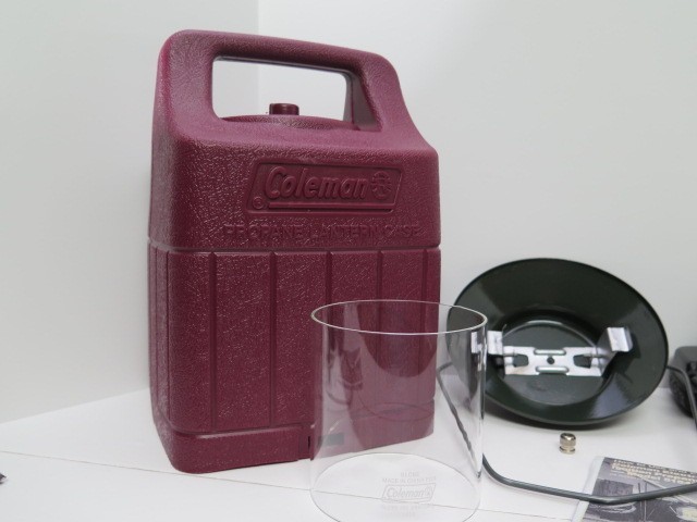 Coleman Model 5154B700 Electronic Ignition Portable Propane Lantern EXCELLENT!