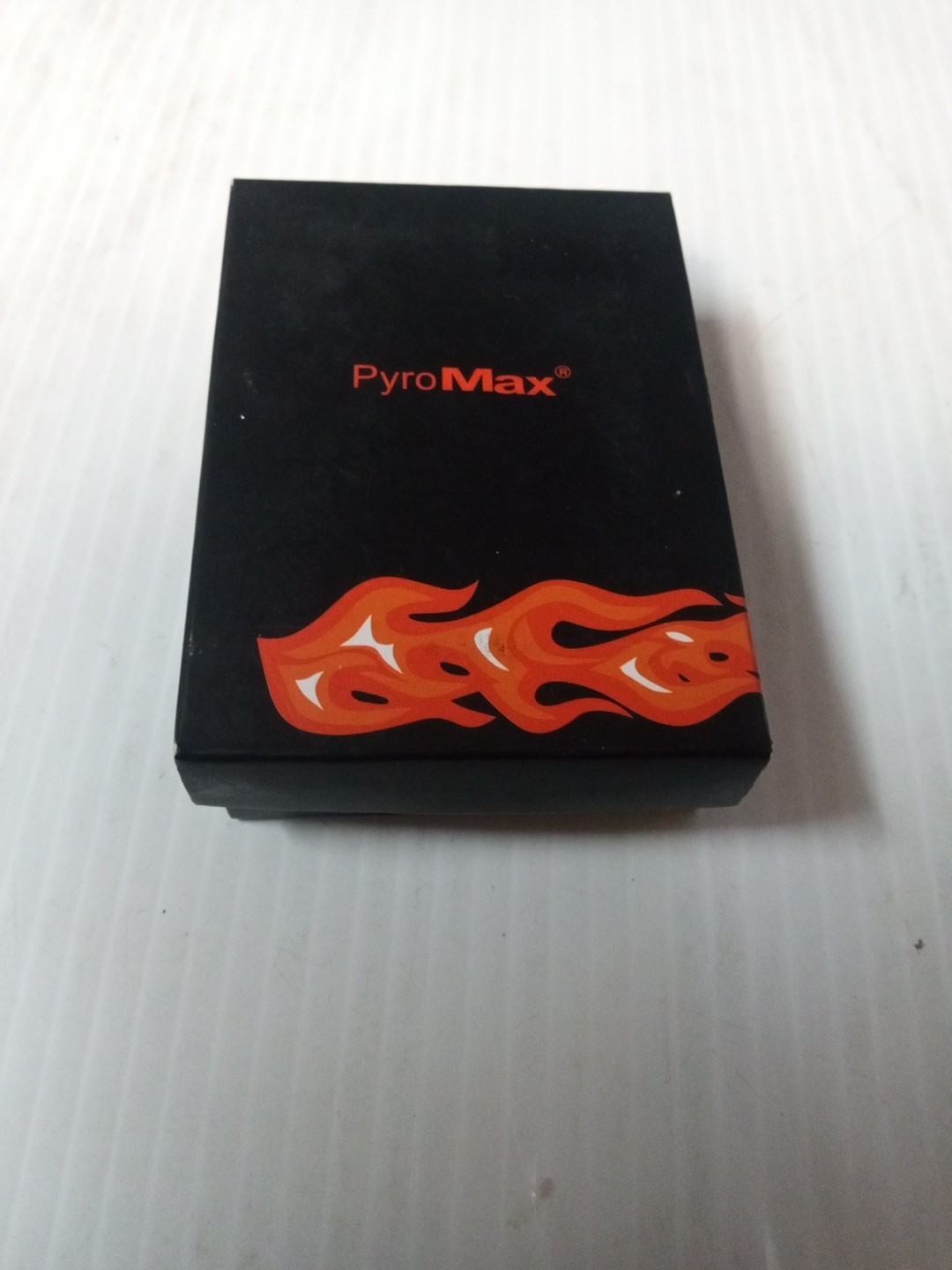 PyroMax NY Yankees Lighter