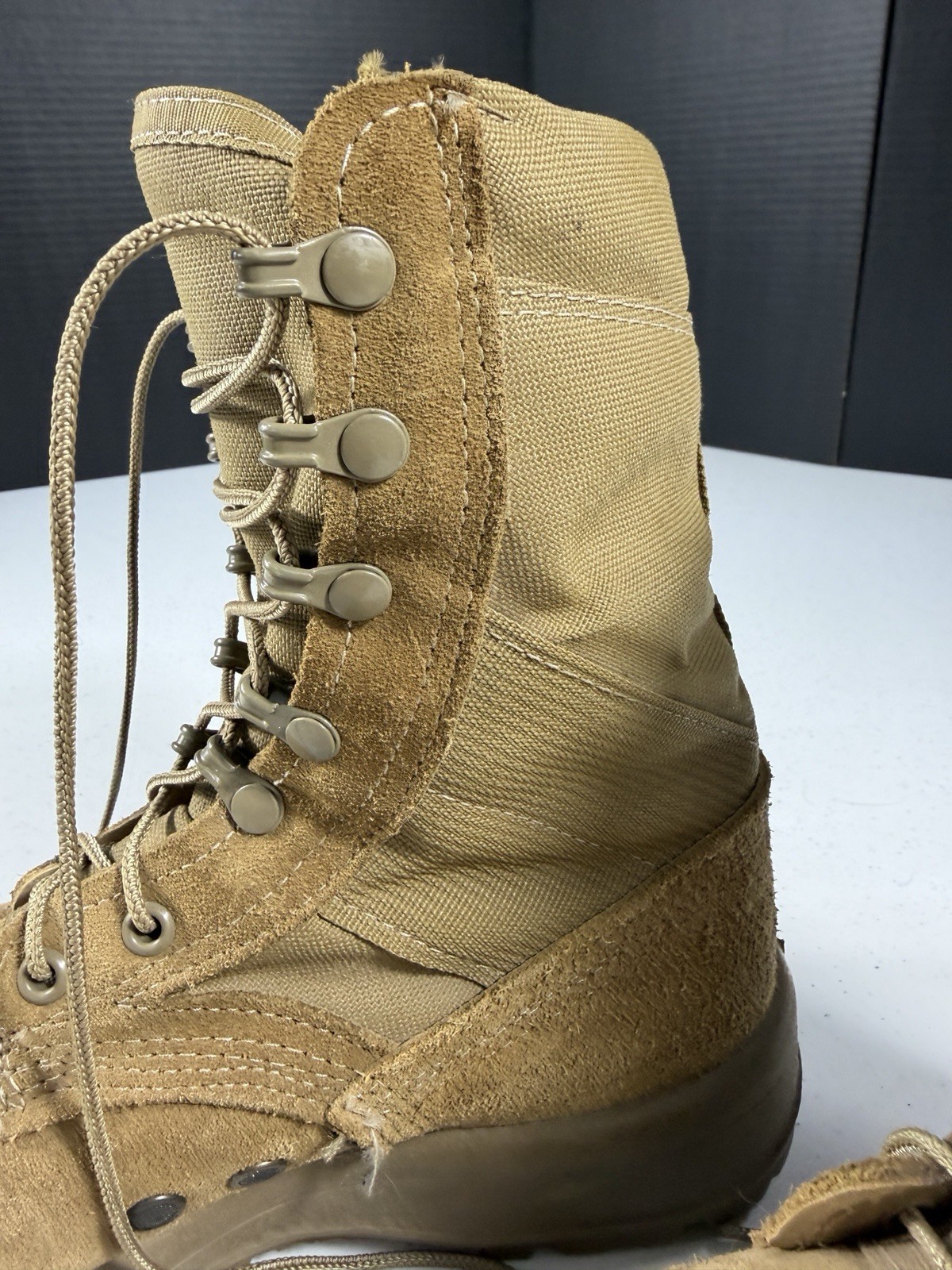 Belleville AHWC 07.0 W Tan Suede Combat Boots Mens 7 Wide Military Tactical
