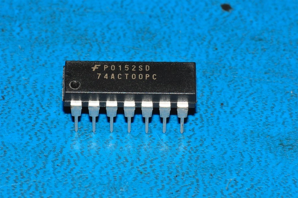 New (12pcs) 74ACT00PC ONSEMI IC Logic