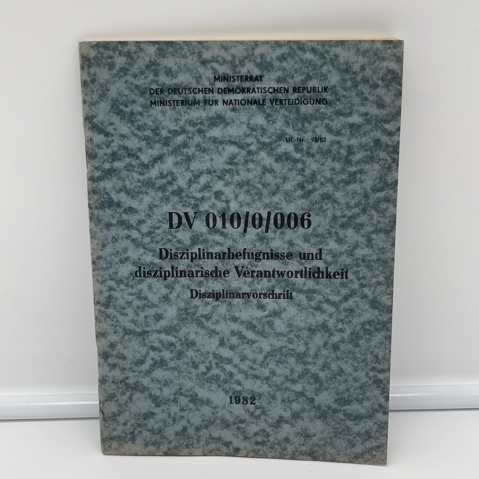 East Germany NVA DDR Manual Handbook 1982 DV 010/0/006 Disciplinary Regulations