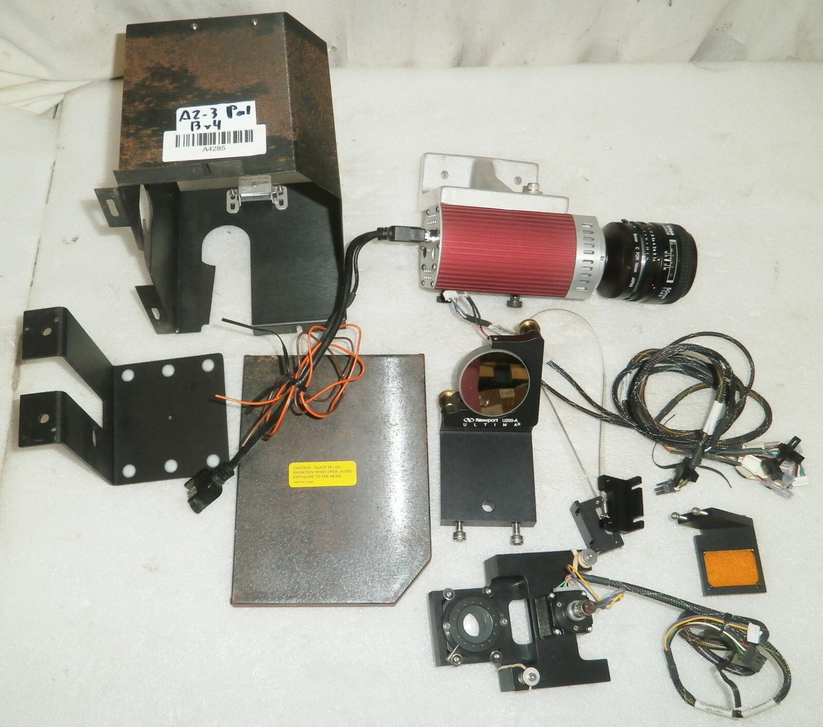 Combo QIMAGING 01-ROL-XR-F-M-12-CLP+ Newport U200-A with lens+ HSI S28H47-05-047
