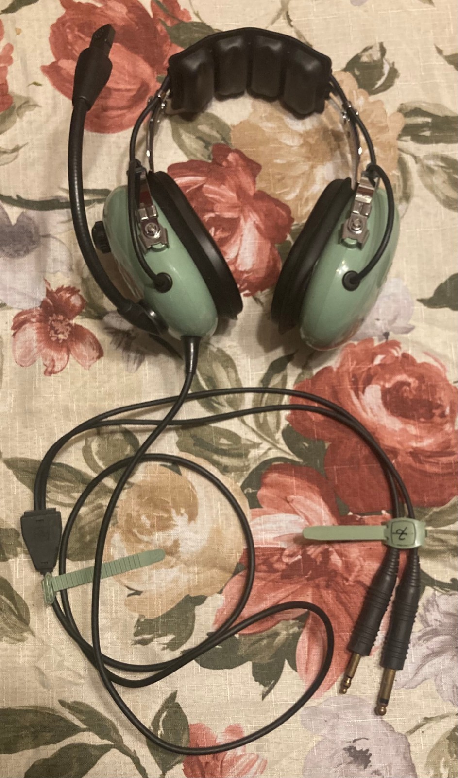 Dave Clark H10-20 Aviation Headset w/ M-7A Microphone Untested