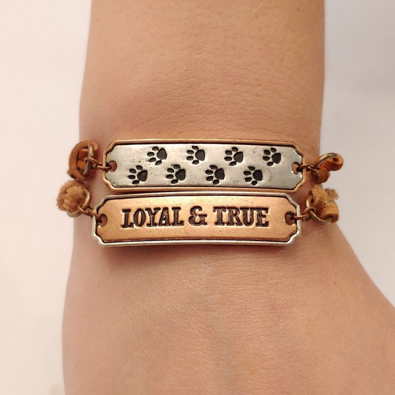 Bracelets Loyal & True