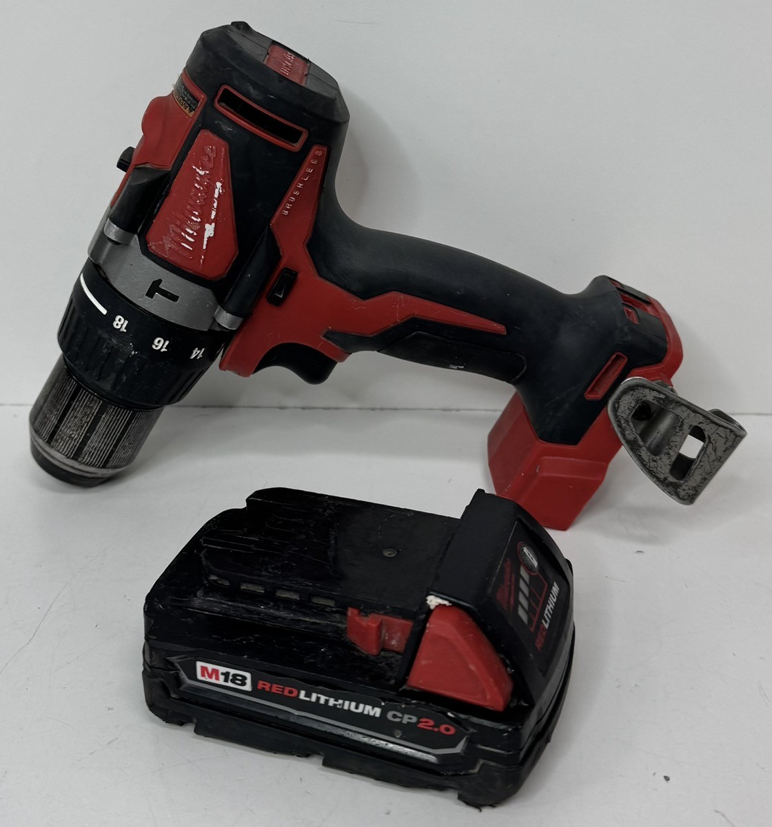 MILWAUKEE CORDLESS DRILL W BATT (P14026753)