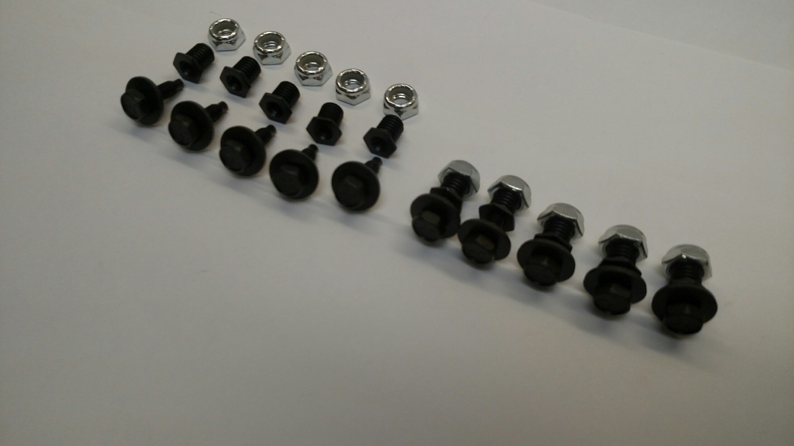 Threaded Nut Inserts with Body Bolts Late Model/Modifieds Body Fasteners 10 Pack