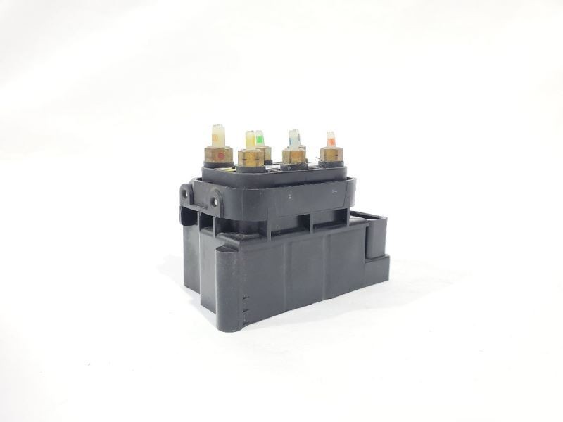 2013 2014 2015 Mercedes GL450 OEM A2123200358 Suspension Value Block Module