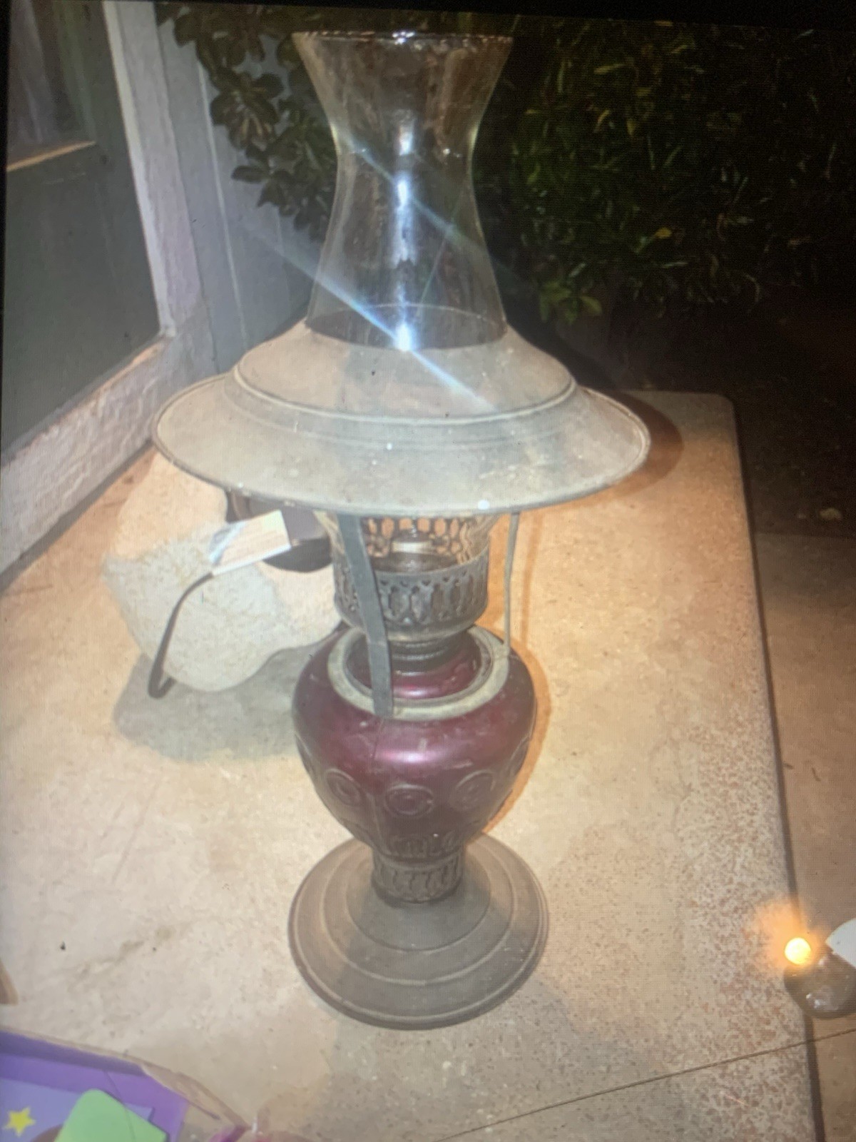 Antique Brass Oil Lamp Lantern, Metal & Glass, Bronze Red, Mechanical Control