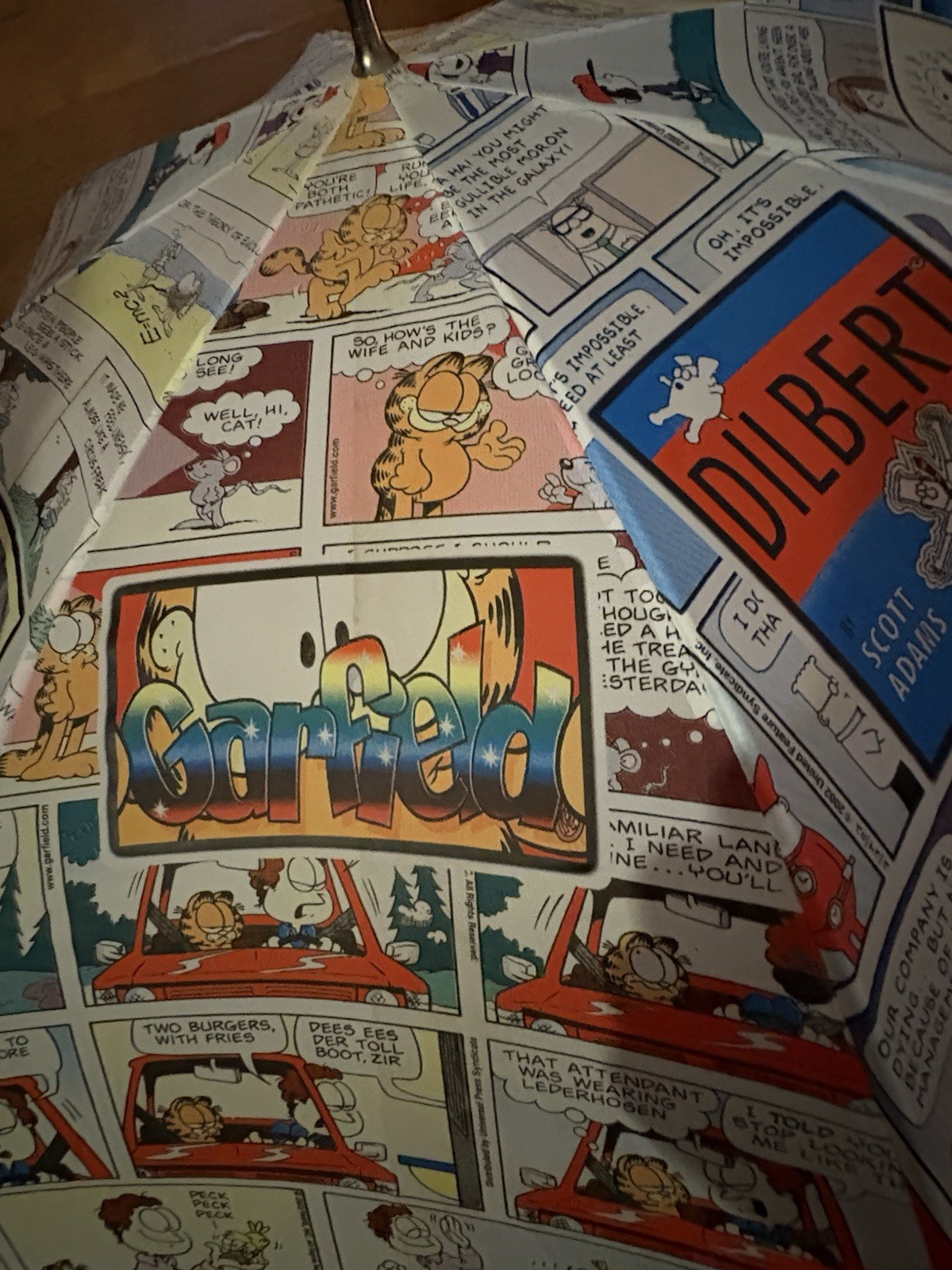 VTG Newspaper Comics Strip Tulsa World Umbrella Dilbert Peanuts Ziggy 36” Open