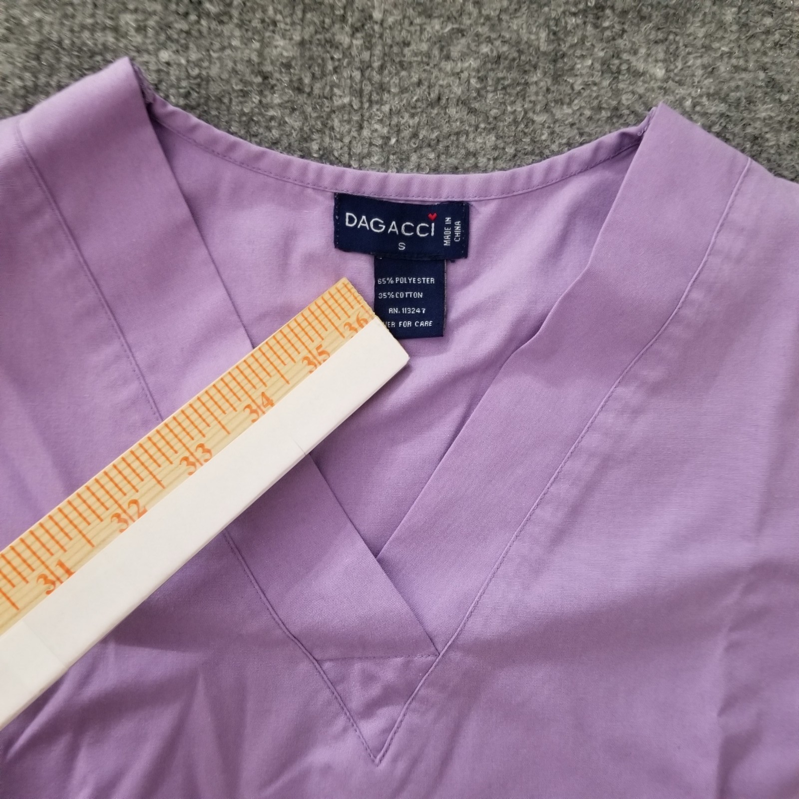 Dagacci Women Scrub Top Small Solid Purple V-Neck Front Pockets Short Sleeves