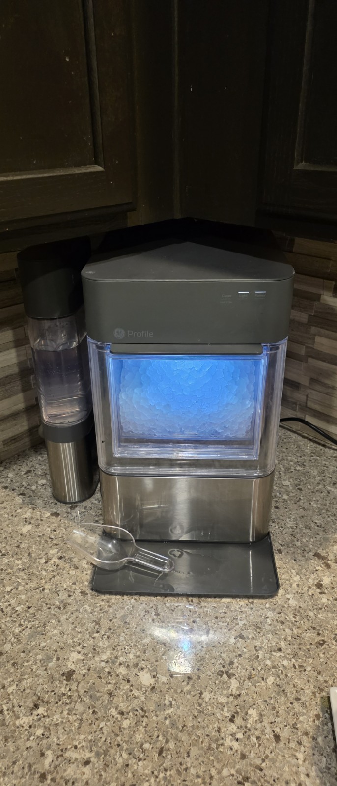 GE  ICE MAKER 🧊