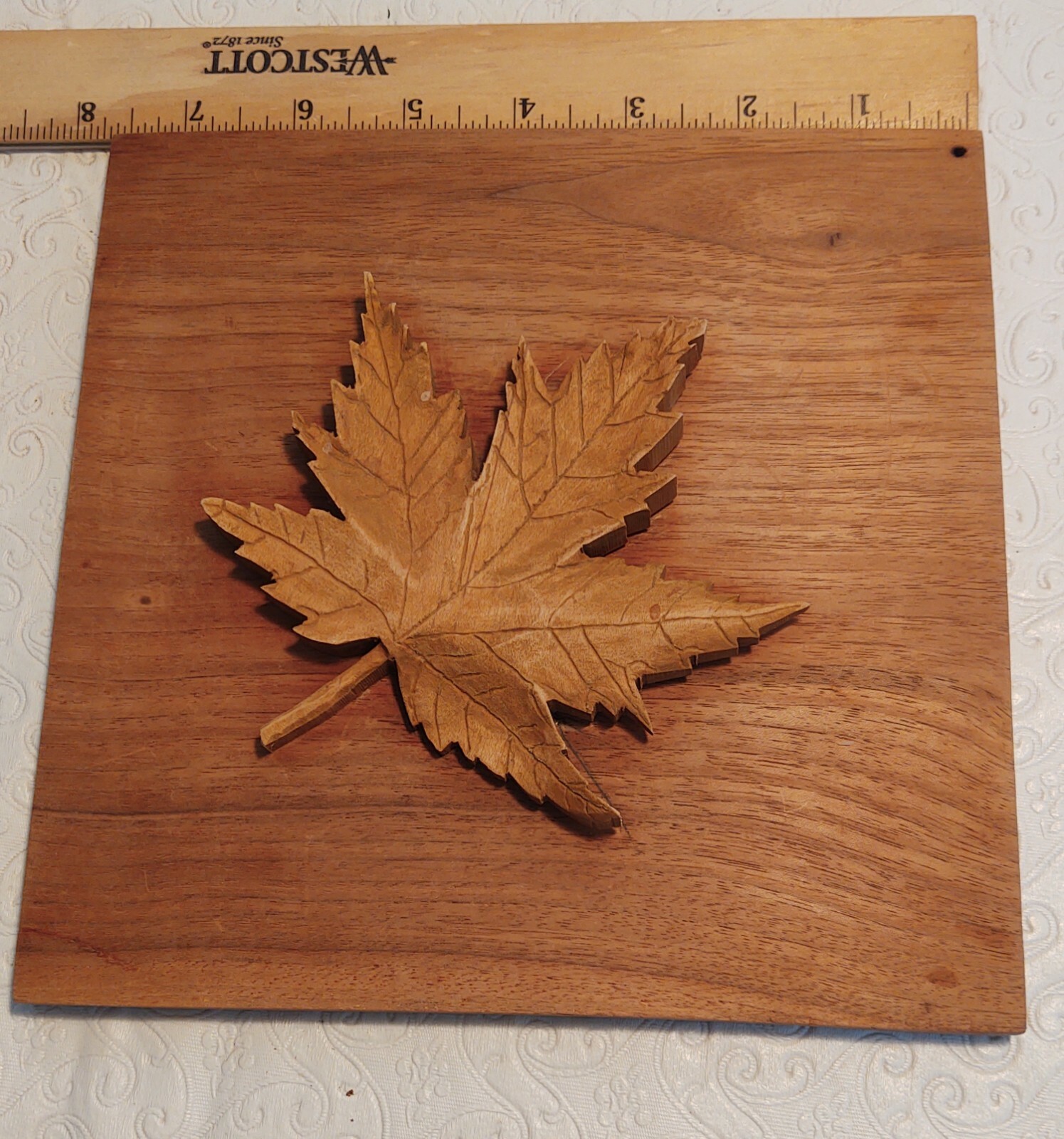 Leaf Wood Carving By Ray Hope