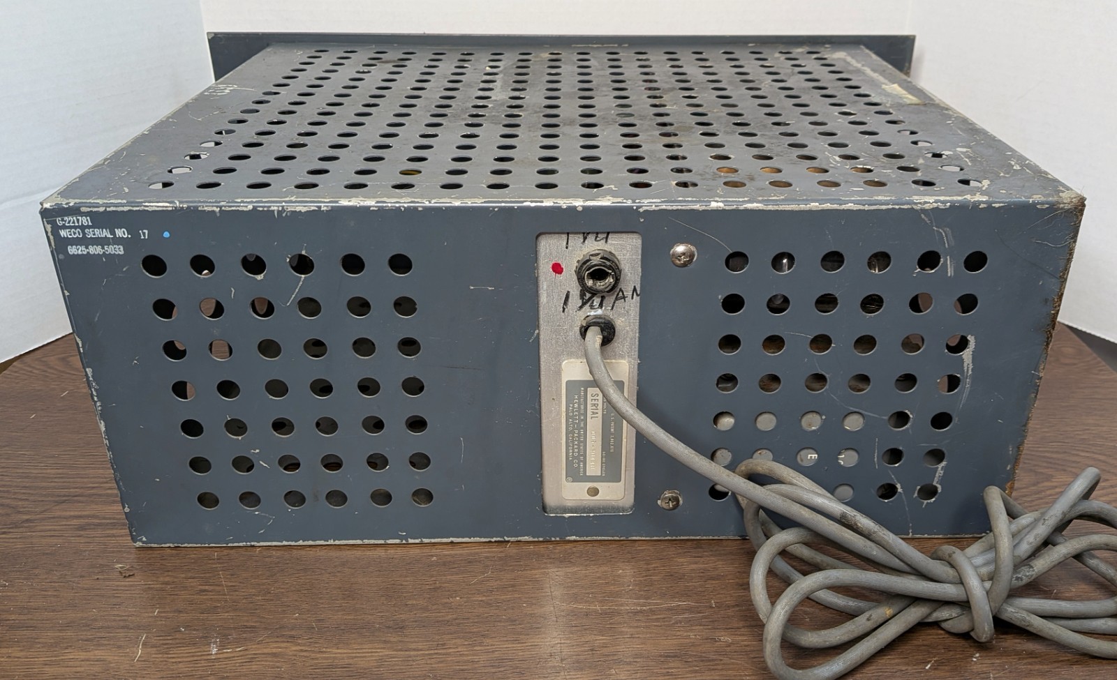 Vintage HP Wide-Range Oscillator 200CDR 19" Rack Mount Hewlett-Packard