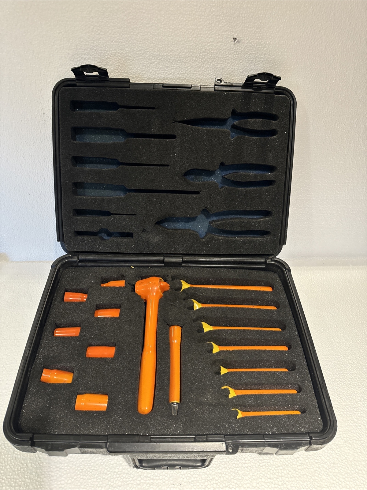 Cementex ASTM F1505 16-pc 1000V High Voltage SAE Tools Kit w/Box Excellent Cond.