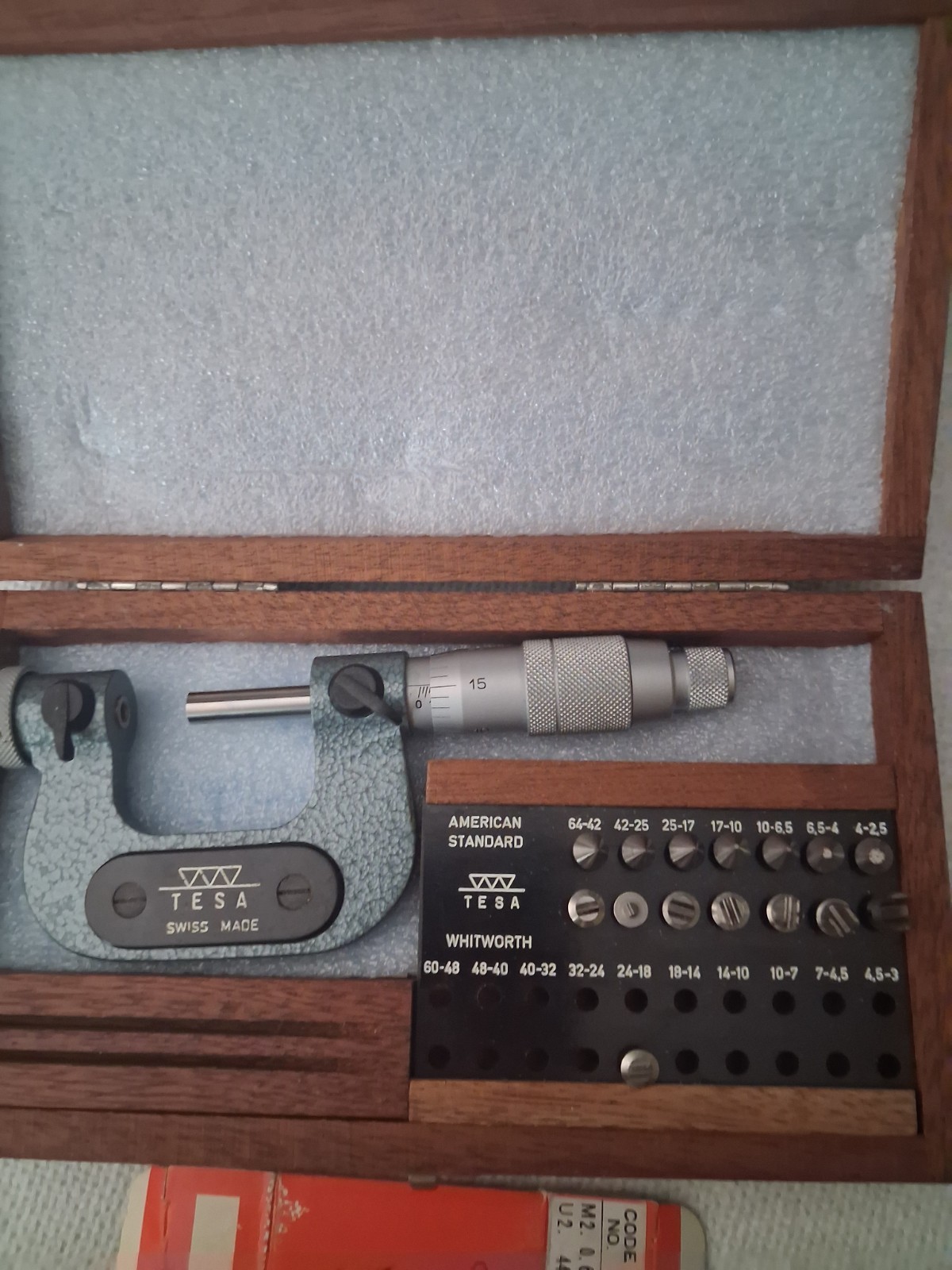 TESA 0-1 THREAD MICROMETER, 7 Anvils Wooden box