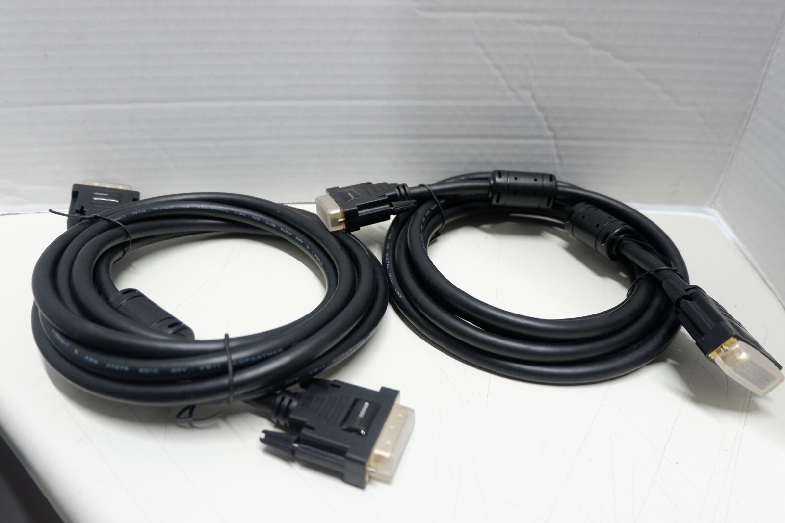 2 AmazonBasics DVI to DVI Monitor Cable-3 Feet