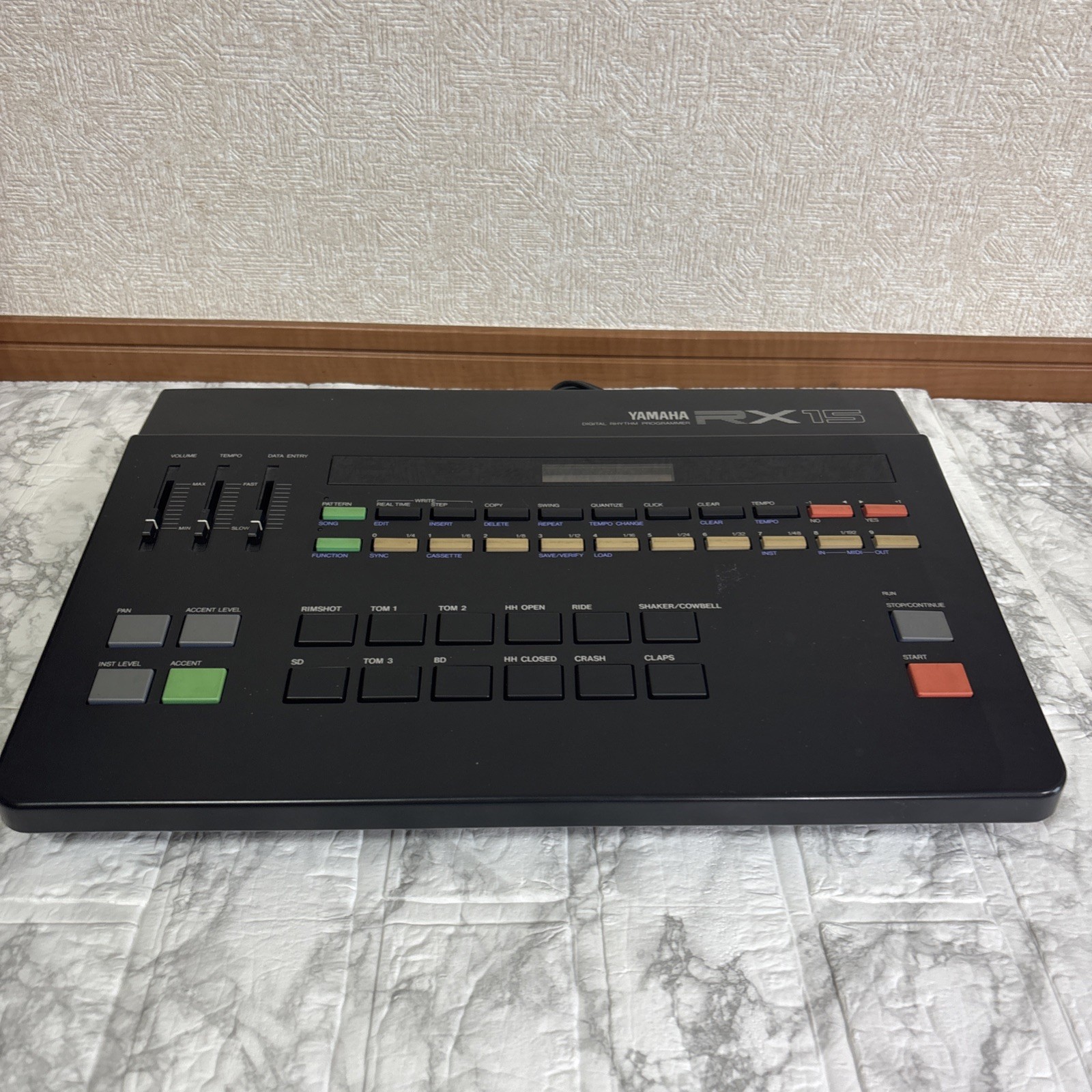 YAMAHA RX-15 Digital Rhythm Programmer Drum Machine