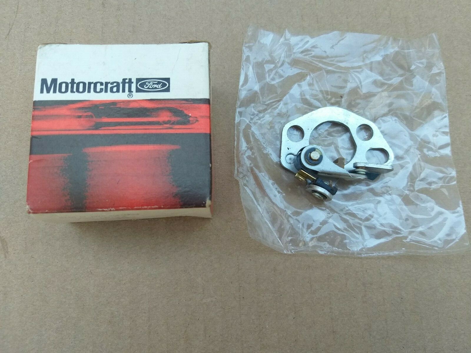 NOS Ford 74-81 Courier 1.8L 2.0L 2.3L Ignition Distributor Breaker Points Set