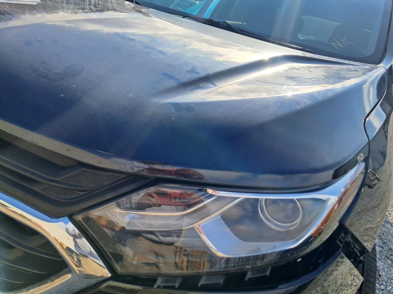 EQUINOX 2019 Glove Box 4891884