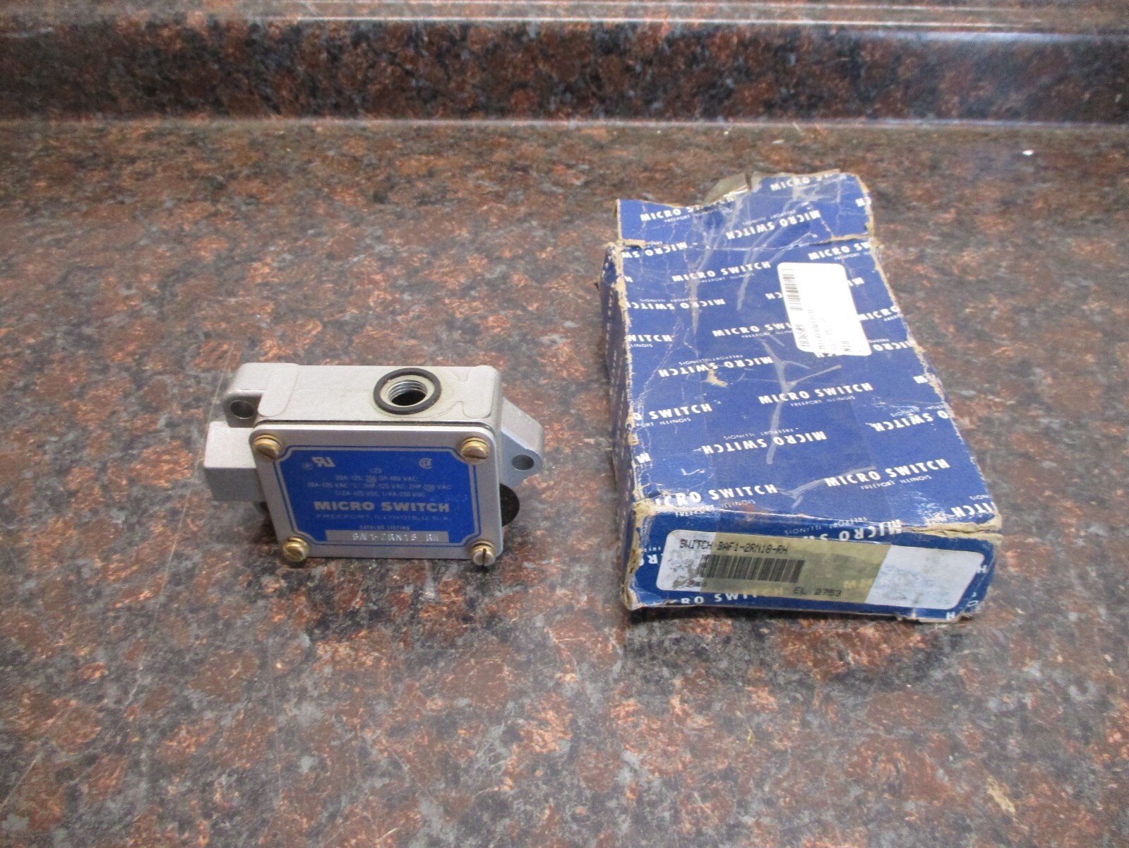 Honeywell Micro Switch BAF1-2RN18 RH Limit Switches Left SPDT Snap Action