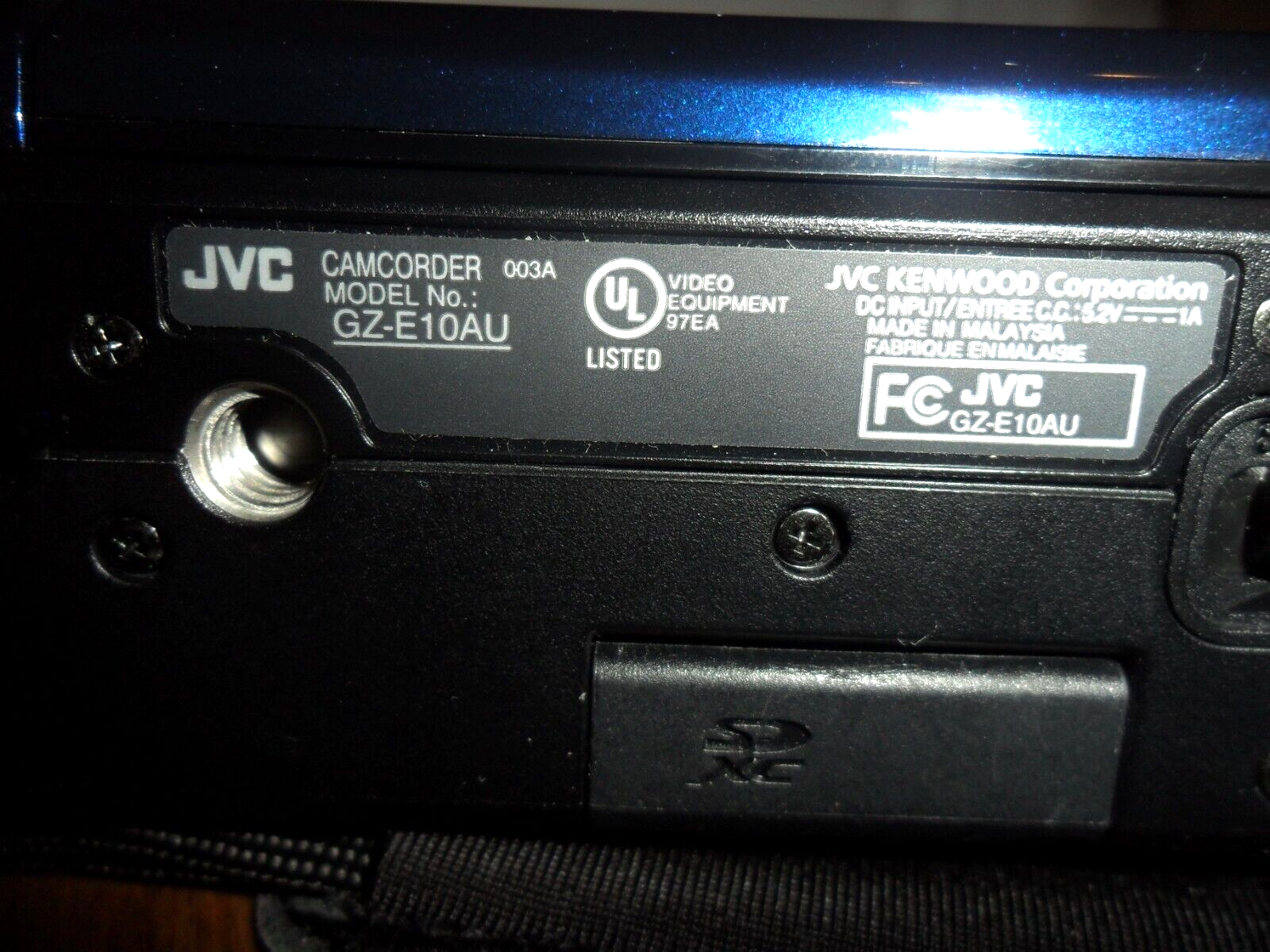 JVC Everio GZ-E10AU Full HD- 40x Optical Zoom- Image Stabilization