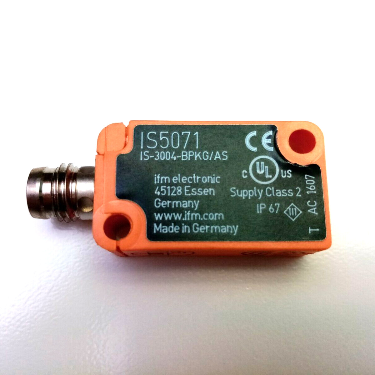 IFM IS5071 Proximity Switch 10...30 DC New