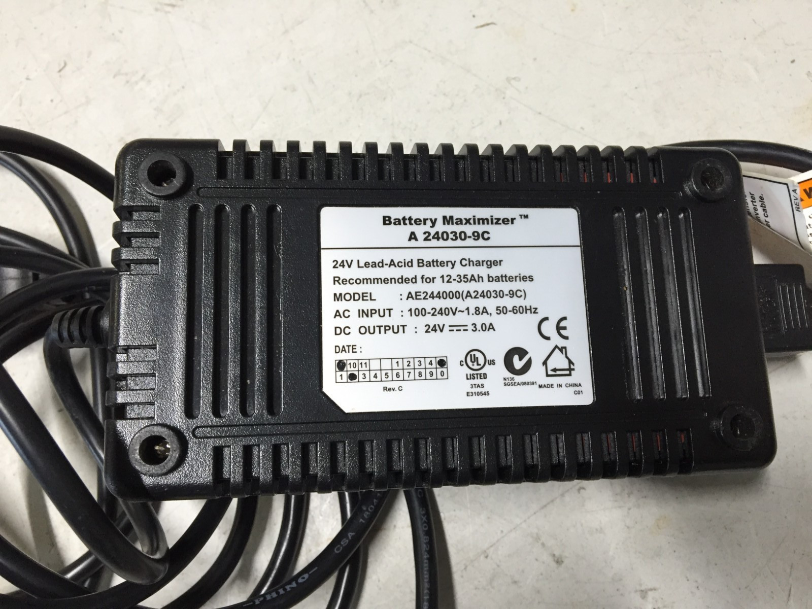 TSS-300 Pride Jazzy Select Elite Battery Charger - ELECHG1016