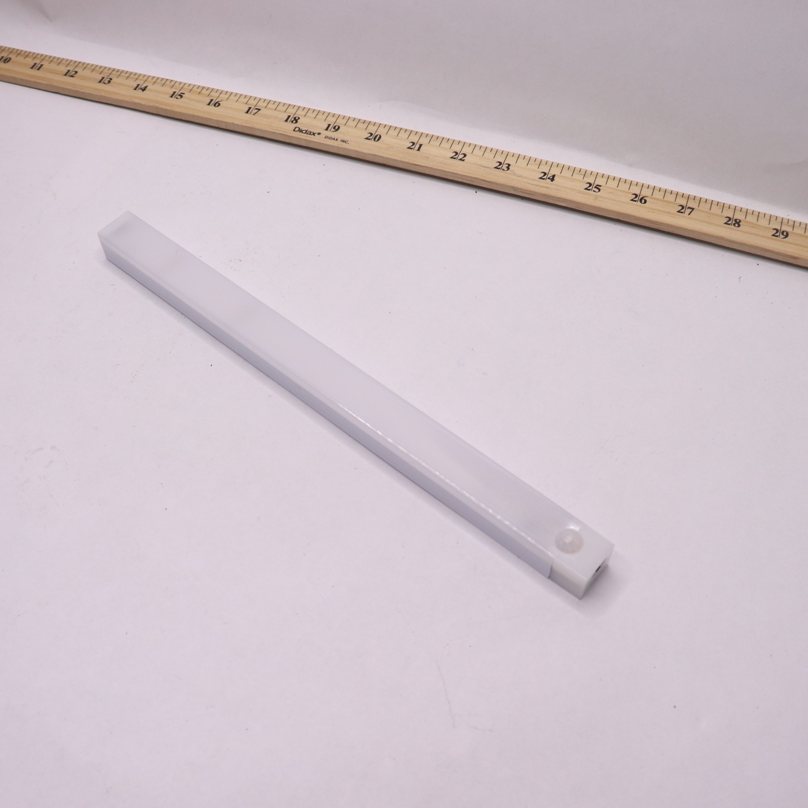 LED Under Cabinet Light White 4000K 5W-120V 12" XSXD-002