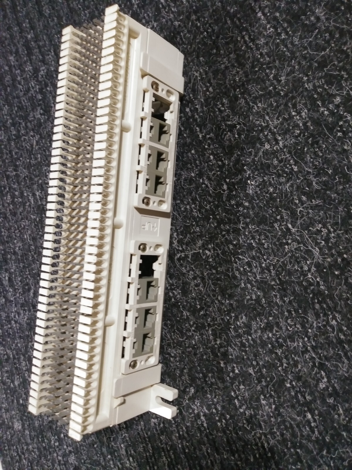 SIEMON PRE-WIRED 66 STYLE BLOCK WITH 12 MODULAR RJ-45 JACKS *NEW*