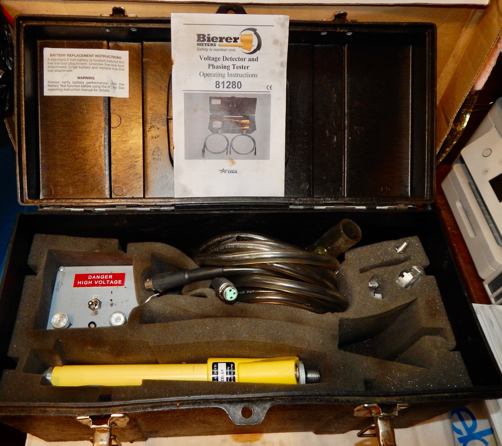 Bierer 81280 Analog Phasing Voltmeter & Voltage Detector 300 Volt 25kV USA 287V