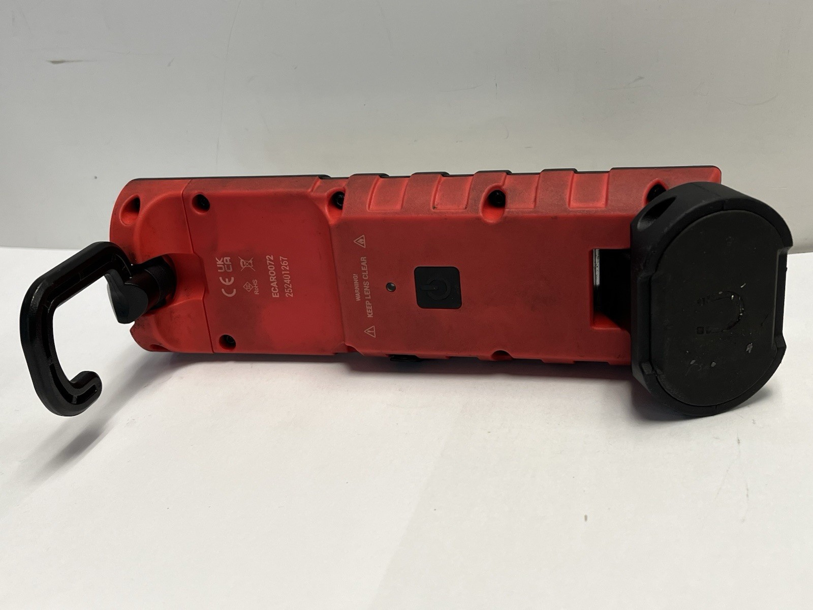 Snap On EcarO072 Low Pivot Shop Light 725 Lumen