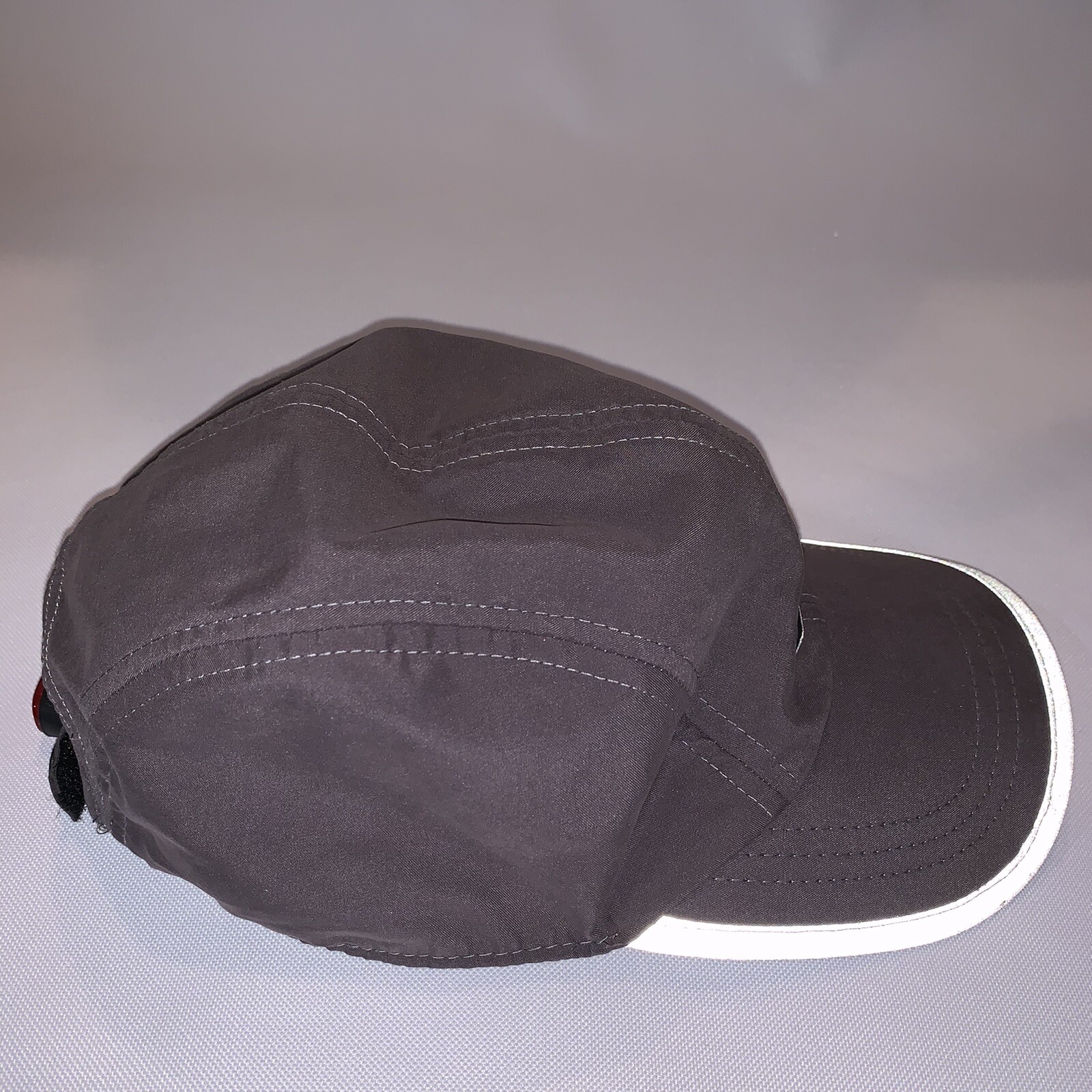 Brooks Running Hat Reflective Adjustable Gray Cap Red Light Strap NOT WORKING