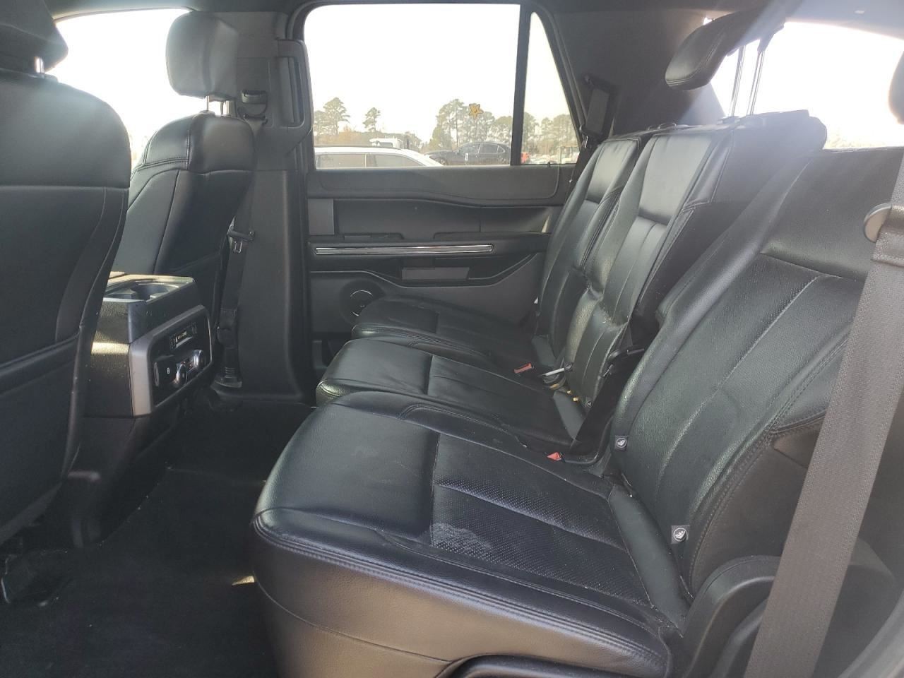 EXPEDITON 2019 Glove Box 4974402