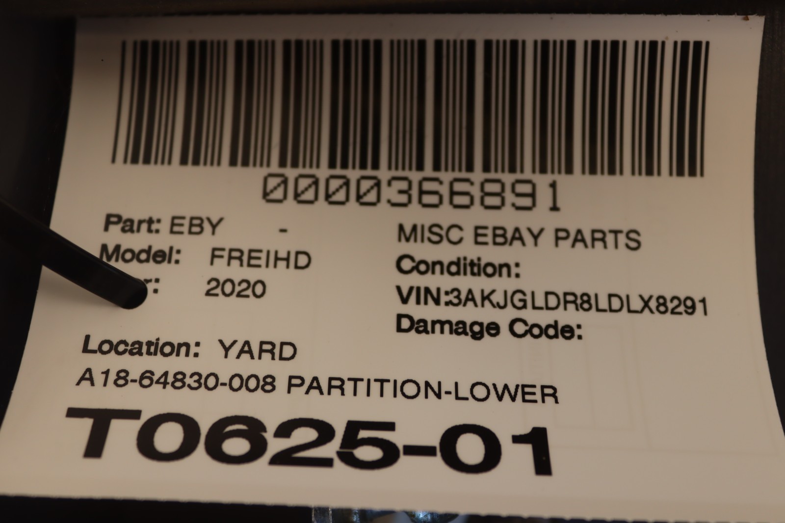 2018-2025 FREIGHTLINER CASCADIA 125 SLEEPER PARTITION LOWER BUNK PANEL OEM