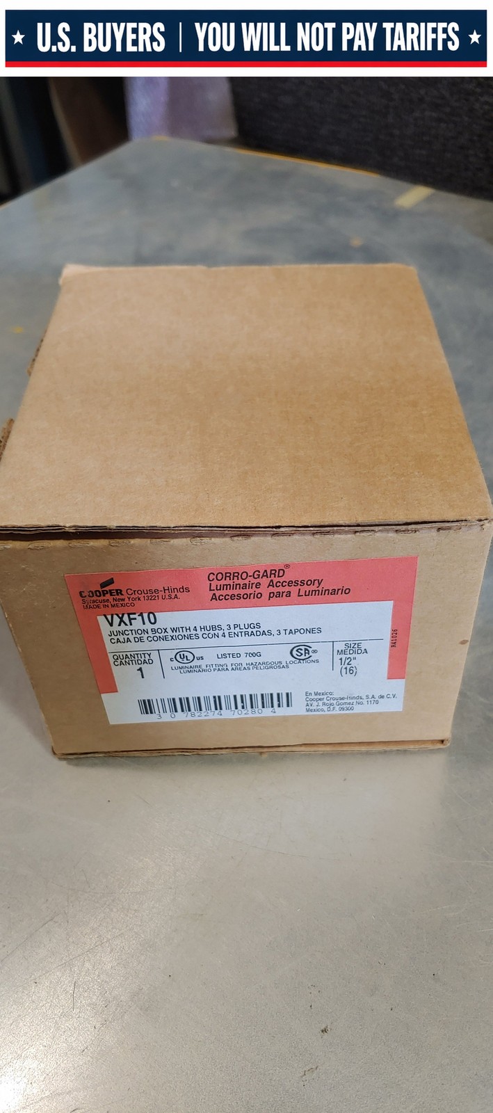 Cooper VXF10 Junction box with 4 hubs 3 plugs