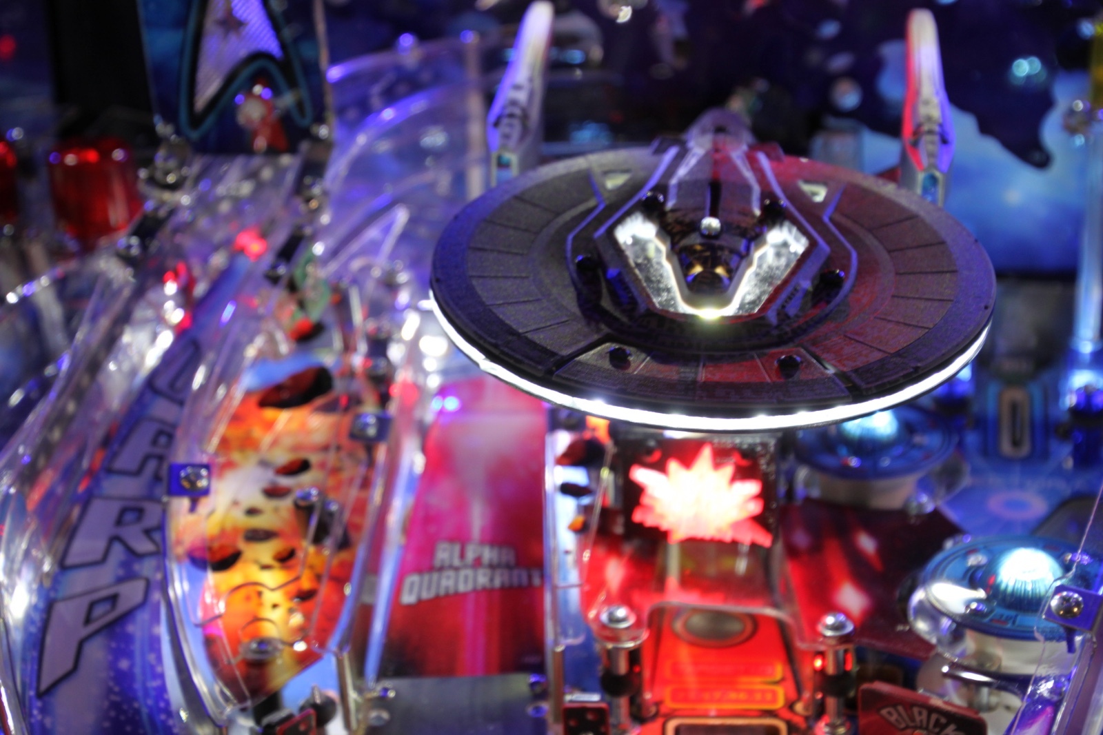 Star Trek Stern Pinball Machine Vengeance Ship Lighted Mod, Incredible effect