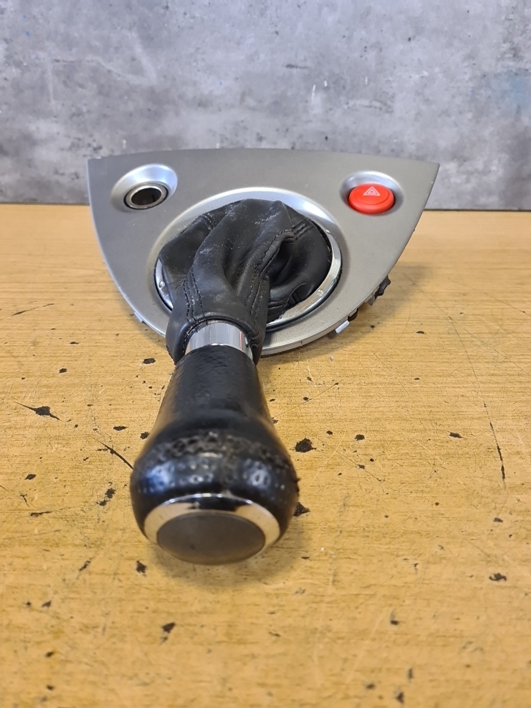 2005 HONDA CIVIC MK7 1.6 PETROL GEAR STICK SURROUND TRIM + GAITOR + HAZARD SWITC