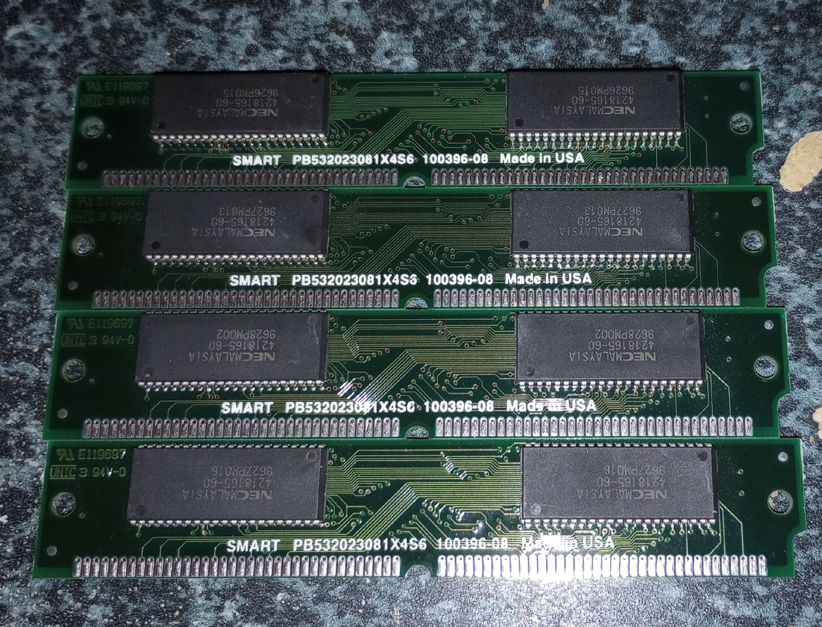 Lot of 4 NEC 421865-60 EDO 72 Pin Memory Module