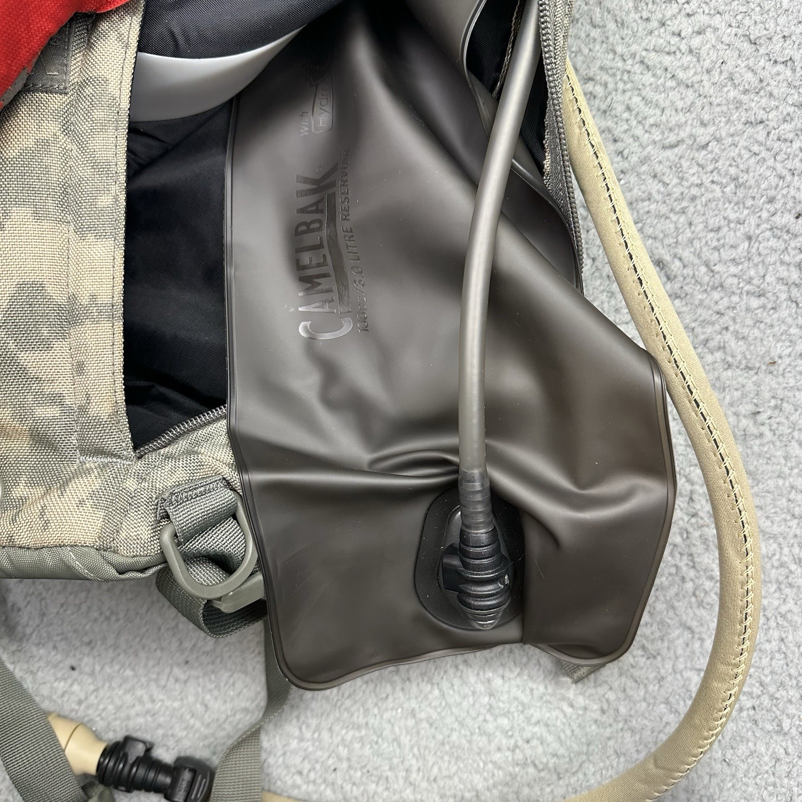 CamelBak Maximum Gear Army Camo ThermoBak Hydration System w/ 100oz 3.0L Bladder