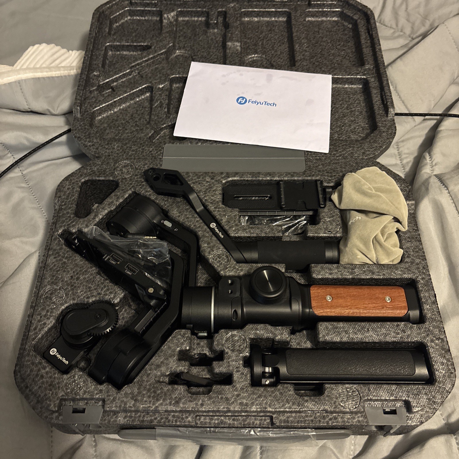 FEIYU TECH AK2000s Camera Stabilizer Gimbal DSLR