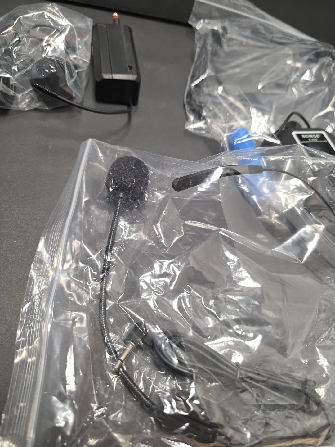 Bomge E-608 Wireless Bodypack Transmiter Unit