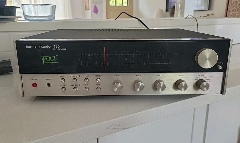 Vintage Harman Kardon 730 Twin Powered Stereo Receiver - Works great