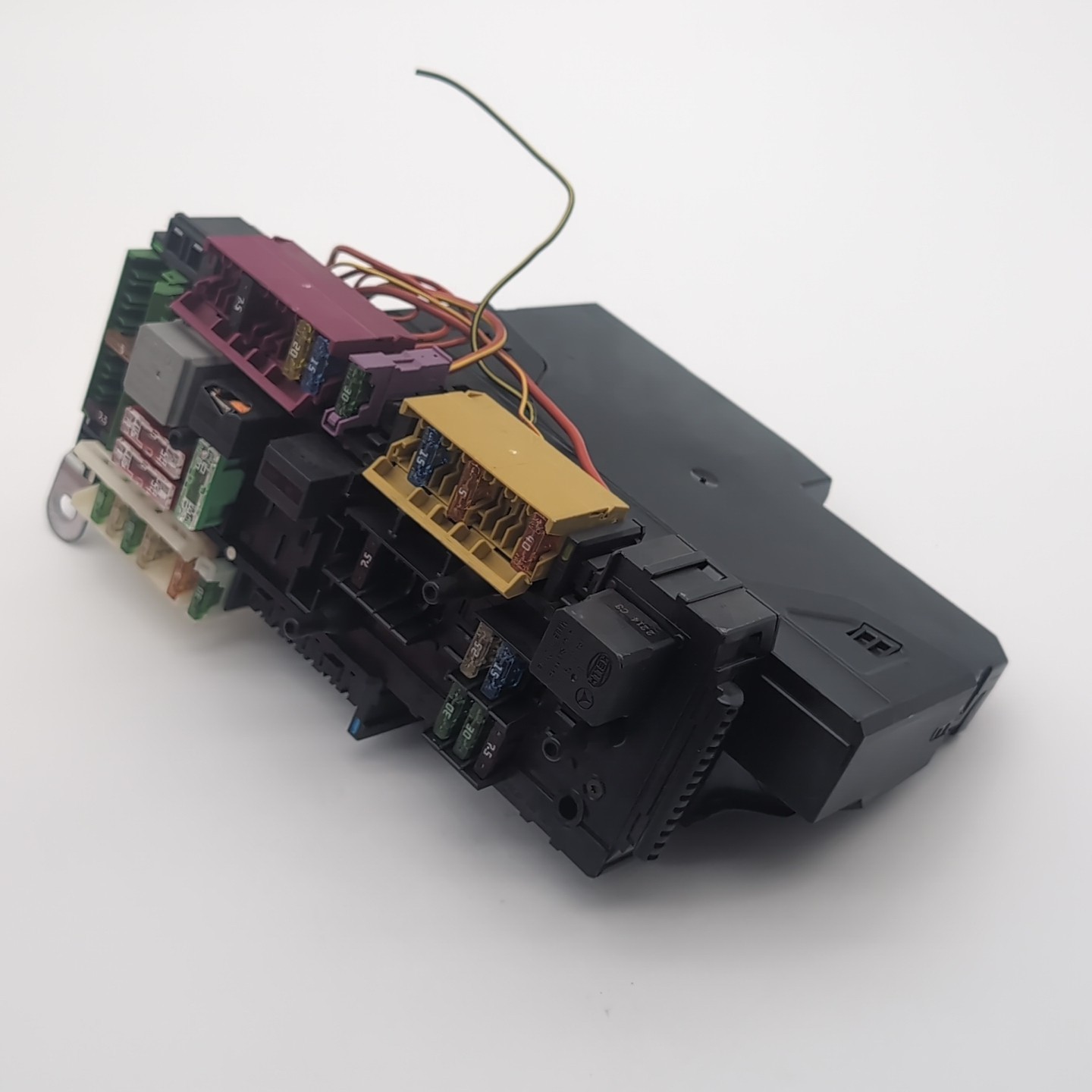 2012 - 2016 Mercedes R172 SLK250 SLK350 Rear Fuse Relay Box Module A1729060005