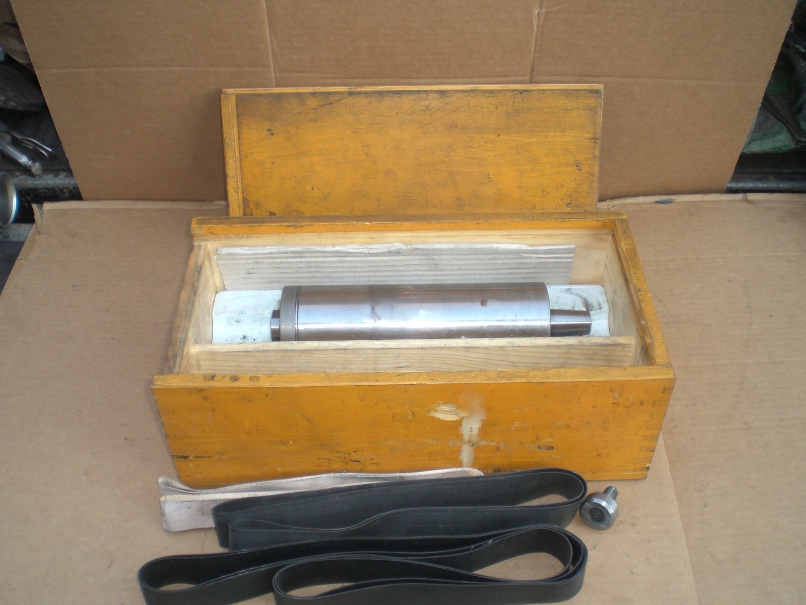 GMN Grinding machine spindle TSI 80 - 250 - S600  R238425