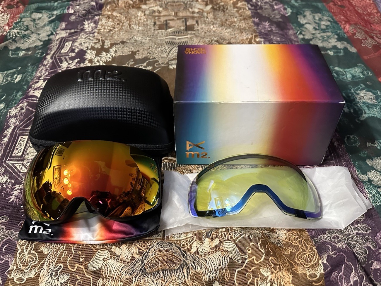 Anon M2 Goggles w/ 2 Magnetic Lenses, Hard Case & Pouch In Original Box