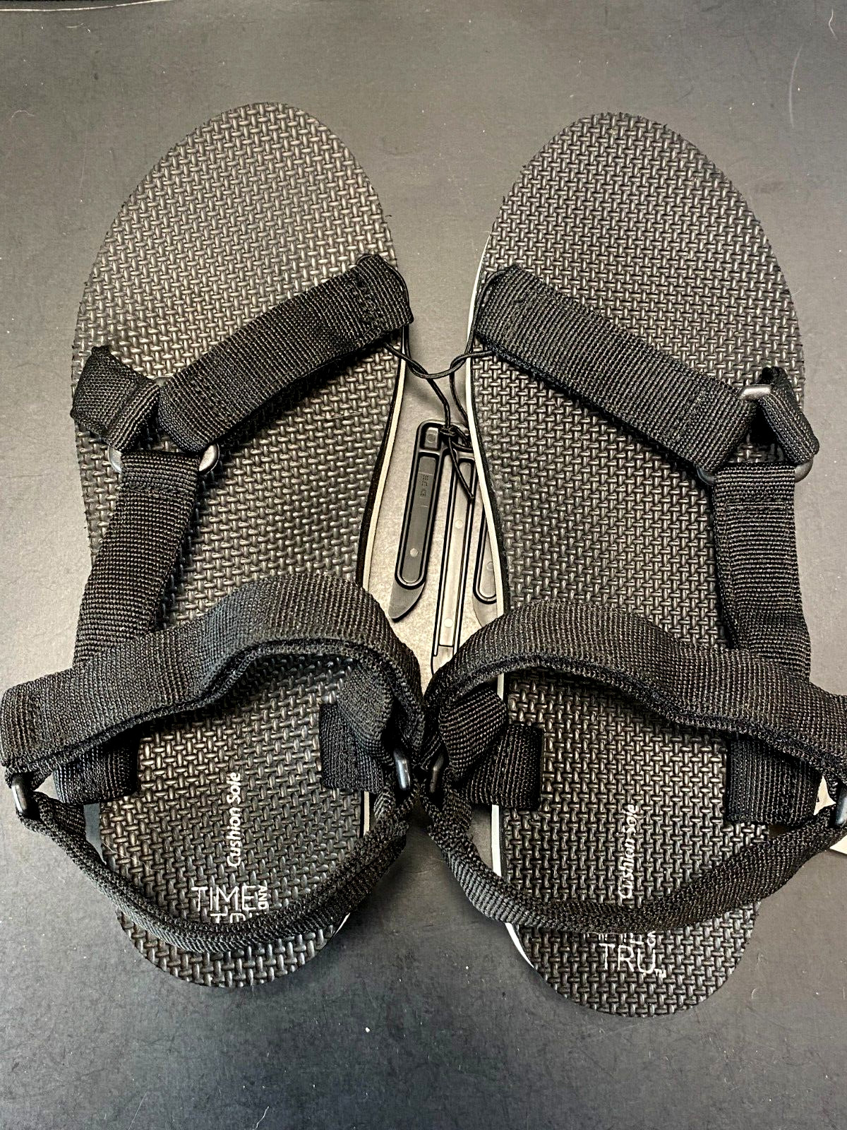 New Time And Tru White Black Platform Nature Hook & Loop Sandals Size 10