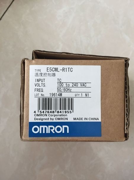 Omron E5CWL-R1TC Programmable Controller Module New in box