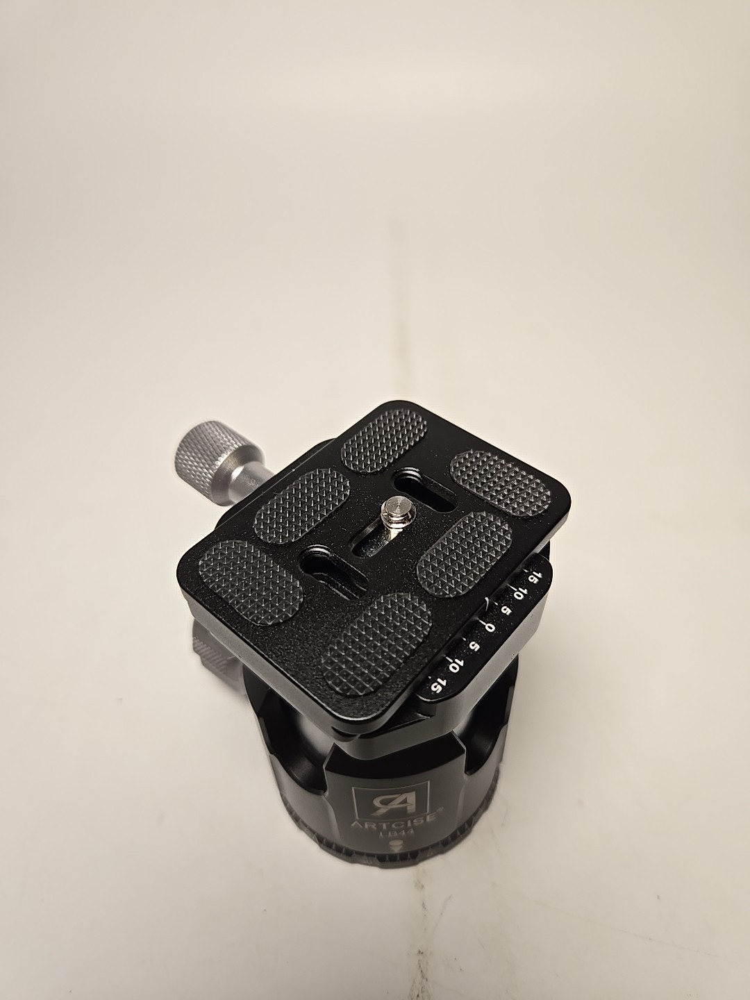 Artcise LB44 Ball Head Low Profile