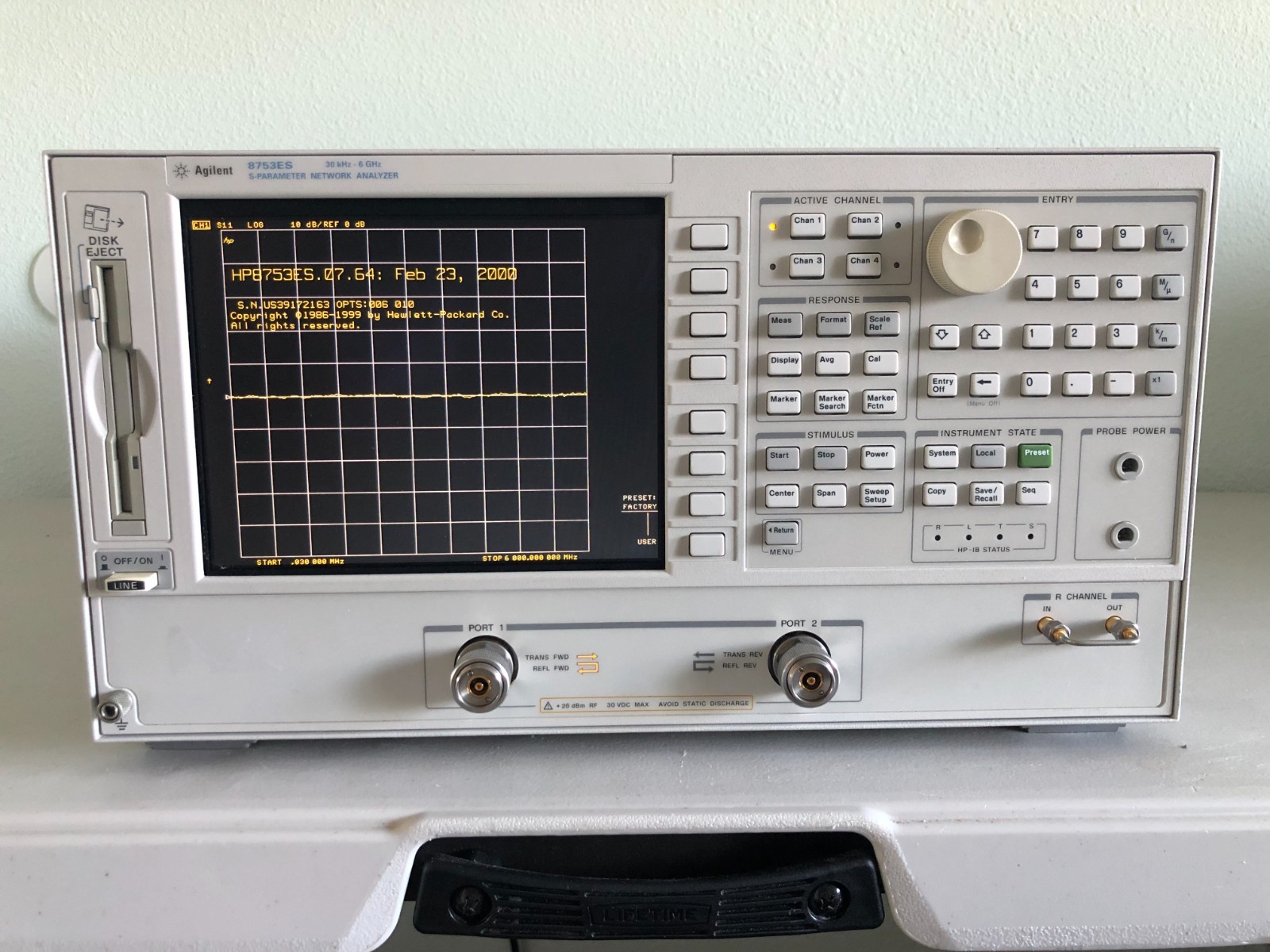 HP/Agilent 8753ES 30kHz-6GHz Network Analyzer S-Parameter Option:006/010